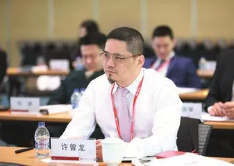 许曾龙：心系故土 逐梦前行