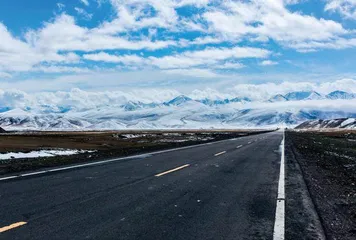 独山子大峡谷：岁月雕琢的地质奇观1
