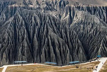 独山子大峡谷：岁月雕琢的地质奇观6