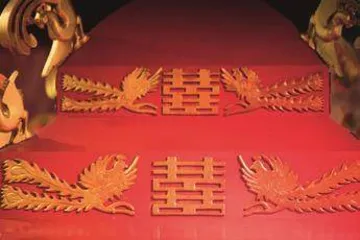 历史悠久的“媒文化”