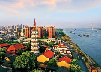 安庆市：新兴产业赋能高质量发展1