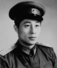 王心刚：从话剧到电影，93岁仍心系影坛