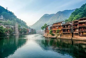 湘西冬日游凤凰　巧搭缆车赏天门1