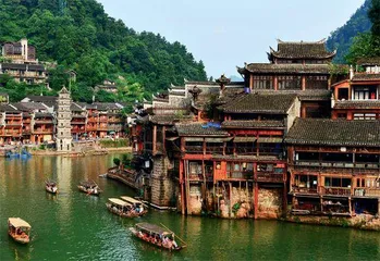 湘西冬日游凤凰　巧搭缆车赏天门4