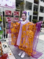 传承剪纸艺术 剪出满园芬芳4