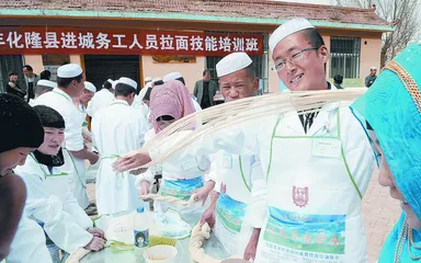 “一碗拉面”拉动一个产业集群