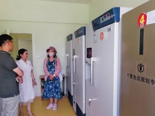 基层医院的三个场景九个镜头4