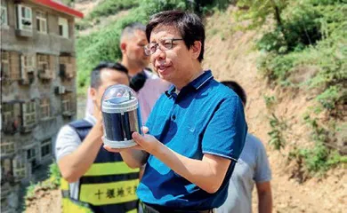 谢谟文：将岩土地质灾害防于“无形”