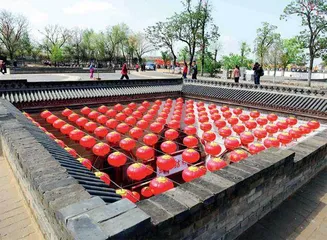 古老地坑院　网红打卡地1