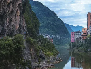 山城——盐津