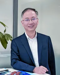 黄鸣曦：三十载扬帆中国 引领行业创新风潮