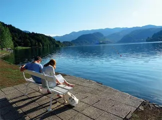 布莱德湖:阿尔卑斯山的眼泪1