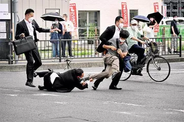 安倍晋三遇刺身亡:全日本震惊2