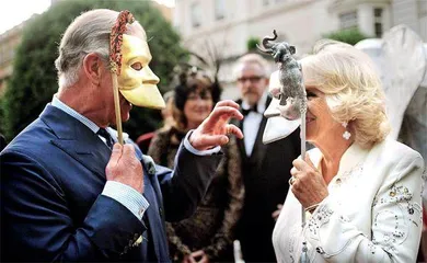 卡米拉:从世纪婚姻“插足者”到英国新王后2