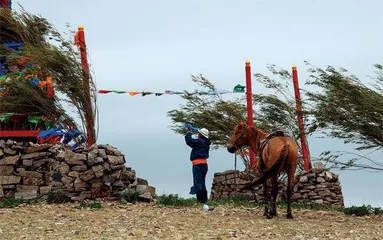 重拾故乡:影像中的当代内蒙古8