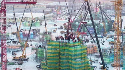 举世瞩目的“冰雪大世界”是怎样建成的?3