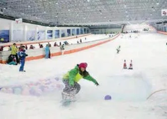 明明在南方,非要玩冰雪9