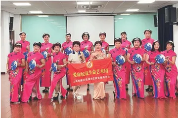 施月波:生命在奉献中延伸5