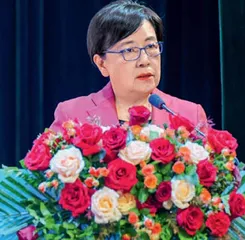 传承雷锋精神 培养高素质工匠人才