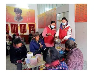 方丹：  用拐杖撑起爱心粥铺