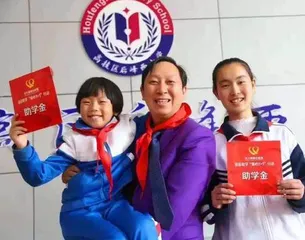 李建中：让企业发展与公益事业相映生辉