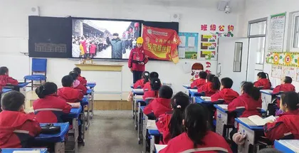 “雷锋行动队”：铭礼明德  成人成己