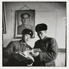 一个个平凡瞬间，折射出伟大的光芒 