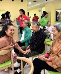 在养老院 和老人这样聊天