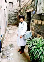 孤岛村医王锦萍 ：37年的温情坚守