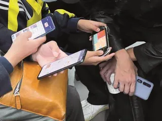地铁里的中国人14
