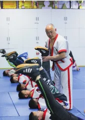 电焊工黄保清的中国式摔跤梦7