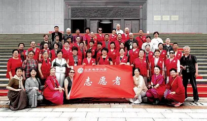 志愿为校园，银发新姿态