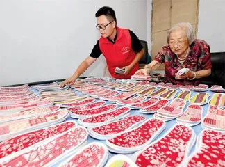 九旬“兵妈妈”的拥军情