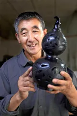 张国庆：制陶三十余载  赋予泥土新生命