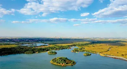 一方碧水蕴一城美景