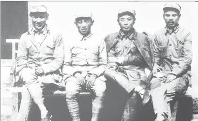 王新亭：才兼文武的政工名将2
