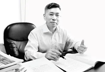 加强地方政权建设  推进全面依法治国