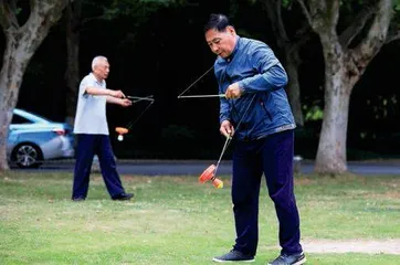 为什么老年人更“幸福”?1