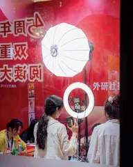 上海书展:20年弹指一挥间4
