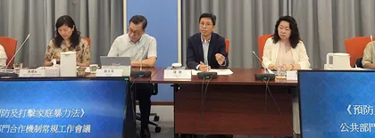 用多樣化形式向社區及學校推廣“零”暴力信息