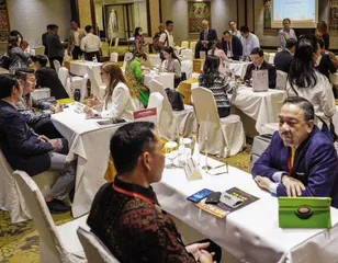吸引海外及內地的優秀企業進駐澳門