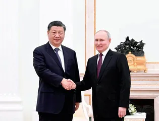 全球关注:在莫斯科劝和促谈1