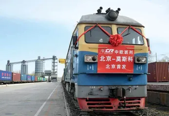 全球关注:在莫斯科劝和促谈2