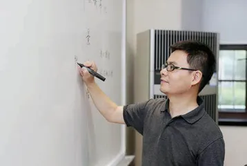 名师访谈:通过大语文,认识大世界4