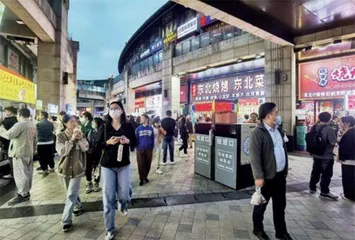 泗泾夜市重聚“烟火气”1