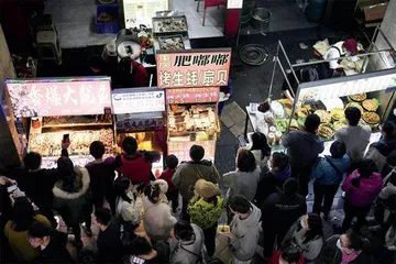 泗泾夜市重聚“烟火气”2