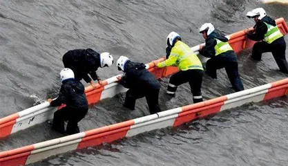 “豫”难而上 风雨同舟1