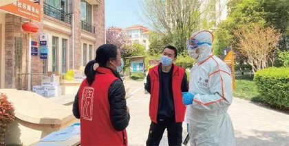 闵行民警：当“教科书式”的执法视频意外出圈……