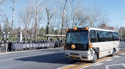 送别江泽民