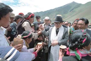 江泽民同志生平照片10